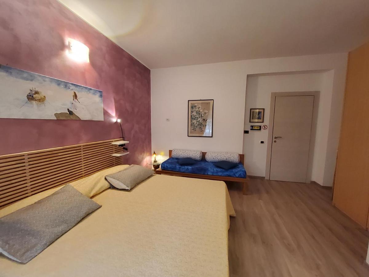 Annadia Sweet Home B&B Ostia Buitenkant foto
