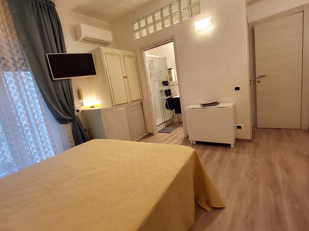Annadia Sweet Home B&B Ostia Buitenkant foto