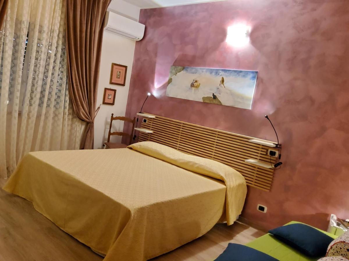 Annadia Sweet Home B&B Ostia Buitenkant foto
