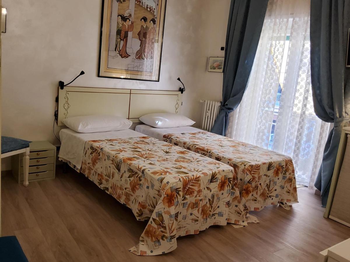 Annadia Sweet Home B&B Ostia Buitenkant foto