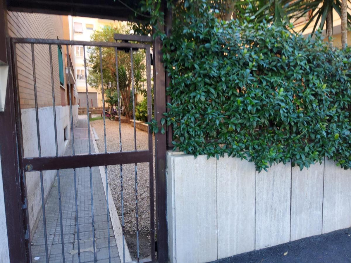 Annadia Sweet Home B&B Ostia Buitenkant foto