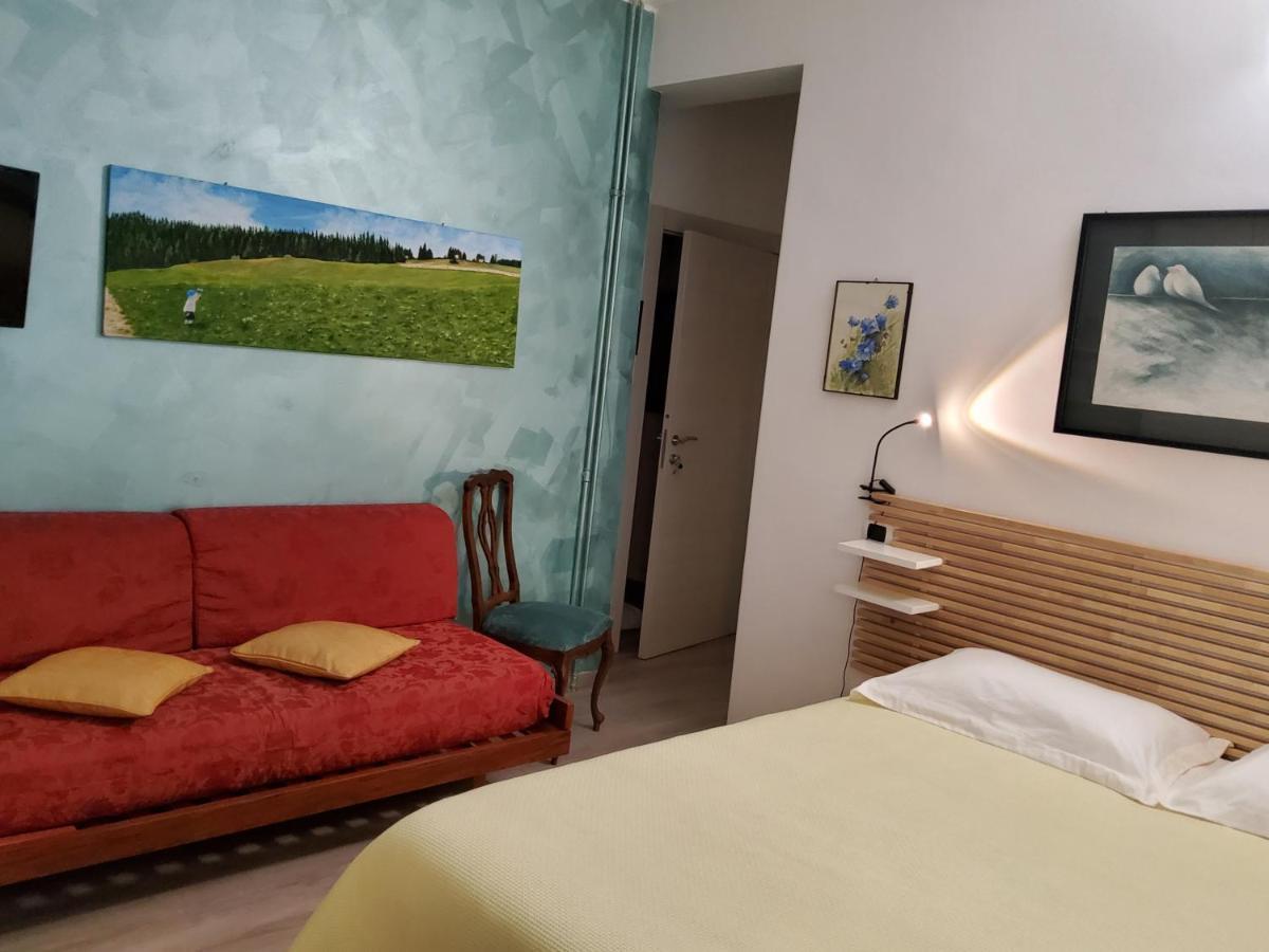 Annadia Sweet Home B&B Ostia Buitenkant foto