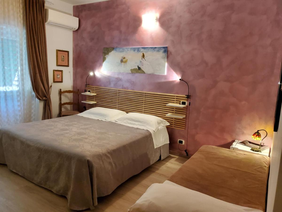 Annadia Sweet Home B&B Ostia Buitenkant foto